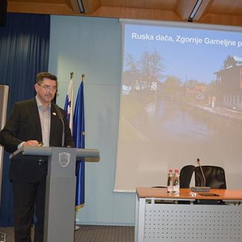 Aleš Musar med predavanjem na konferenci NUK